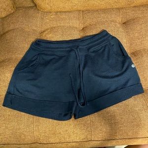 Drawstring shorts with pockets L